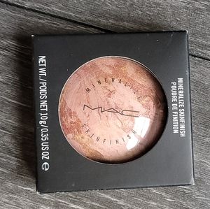 SOLD-BNIB Mac Petticoat Mineralize Skin Finish